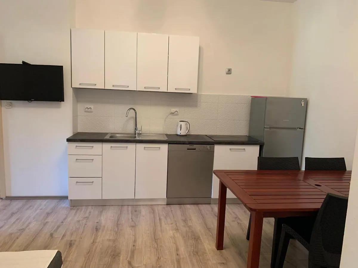 Apartment For 6 Persons Direct Seaside, Ground Floor Ljubac